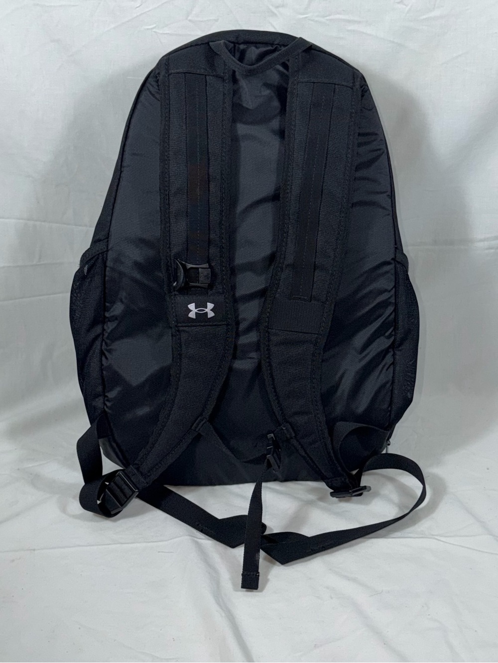 Under Armour Hustle 5.0 Team Backpack Black Volleyball Laptop Gym Bag - Picture 2 of 16